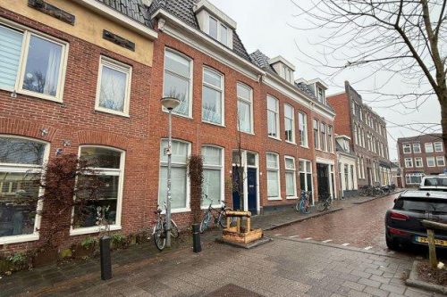 studios for rent on Warmoesstraat 9 (b)